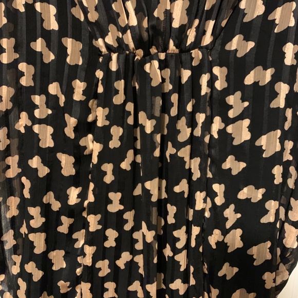 Ladies Dress - Picture 2 of 3